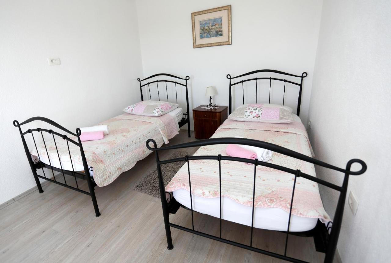 Holiday Home Miklica Klis Екстер'єр фото