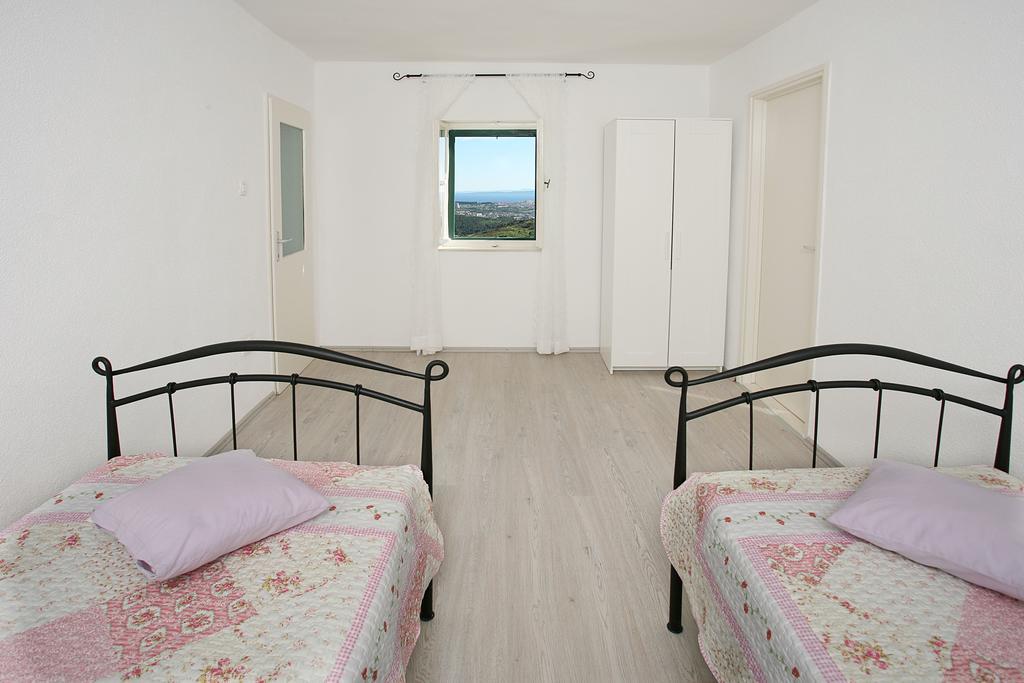 Holiday Home Miklica Klis Екстер'єр фото